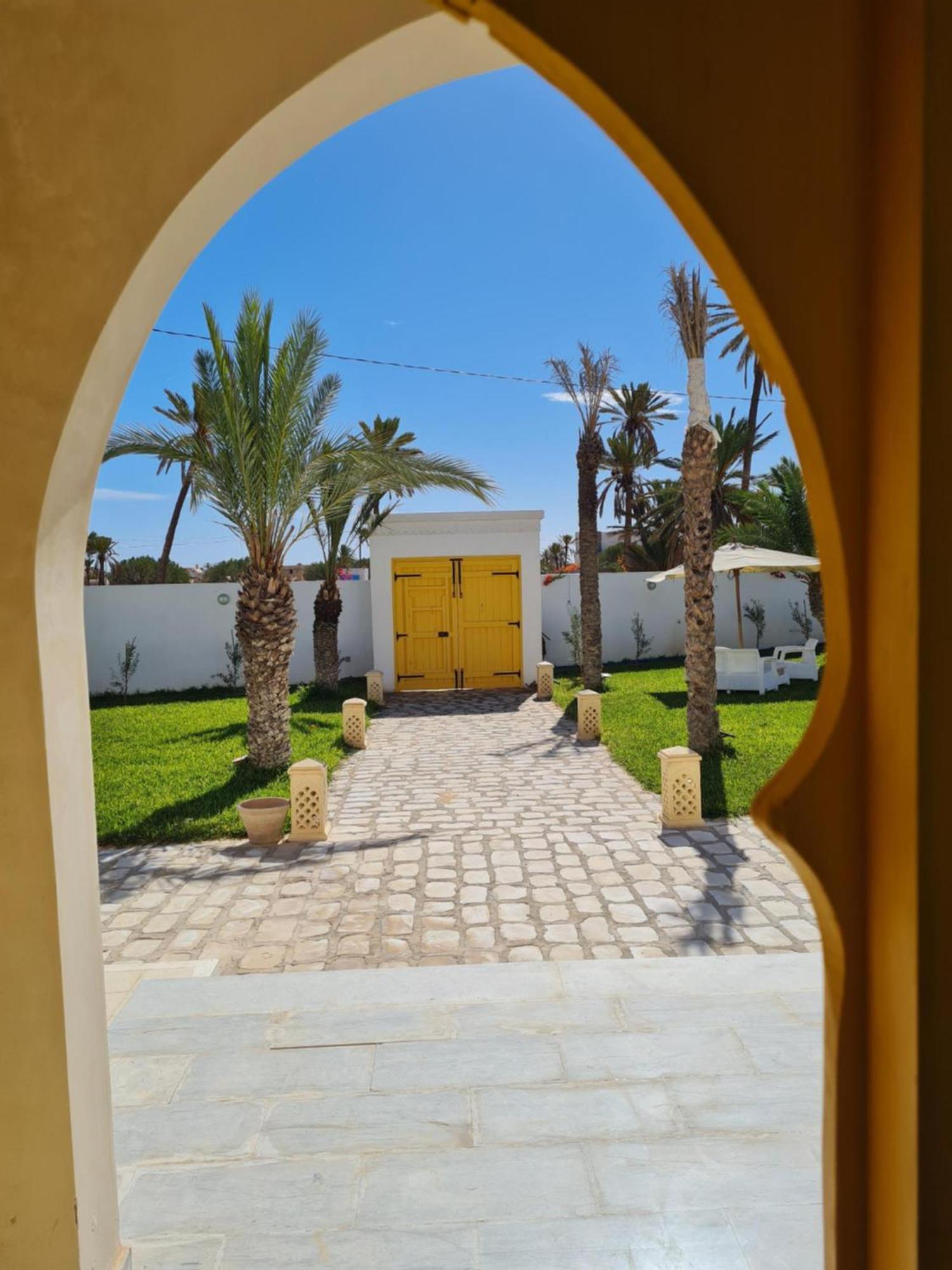 Musk De Djerba Suite Aziz Avec Piscine Temlale Luaran gambar